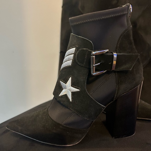 Ankle booties - Picture 3 of 4